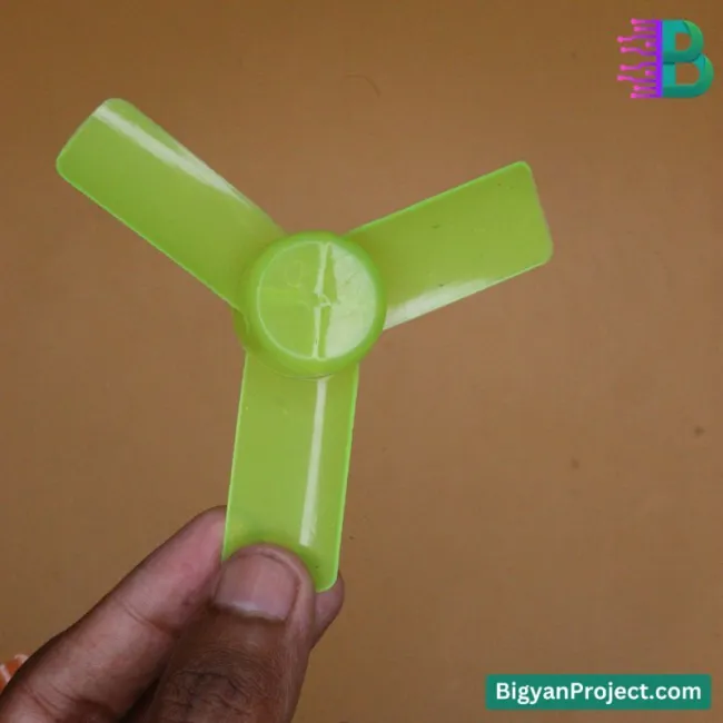 মিনি ডিসি ফ্যান প্রপেলার - ৩-ব্লেড ৪৫মিমি প্লাস্টিক ফ্যান কিনুন
