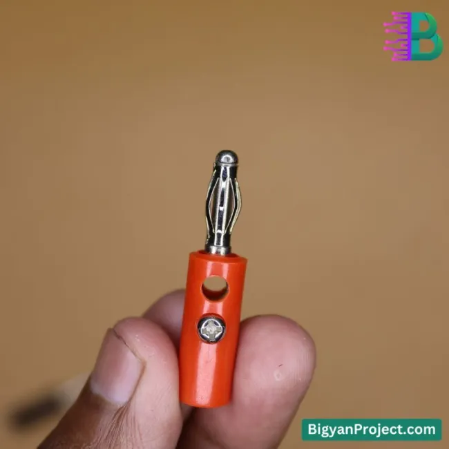 ব্যানানা প্লাগ ৪মিমি - স্ক্রু টাইপ স্পিকার কানেক্টর কিনুন