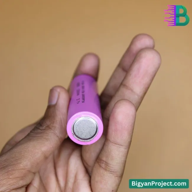 ১৮৬৫০ রিচার্জেবল লি-আয়ন ব্যাটারি ৩.৭V | বিজ্ঞান প্রজেক্ট