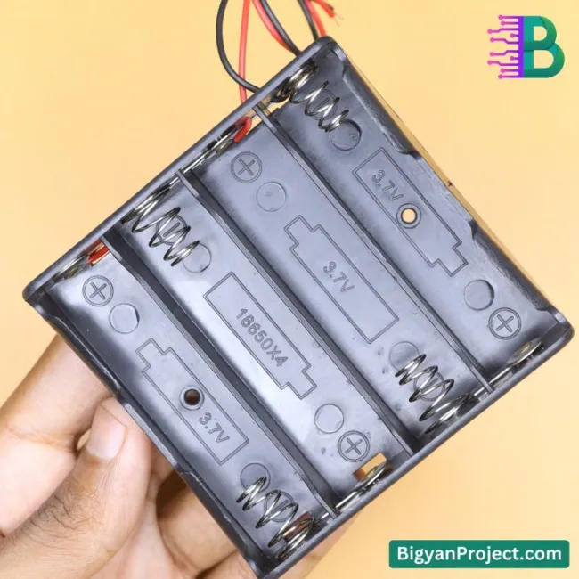 ৪ চেম্বার ১৮৬৫০ ব্যাটারি হোল্ডার – এবিএস প্লাস্টিক কেস