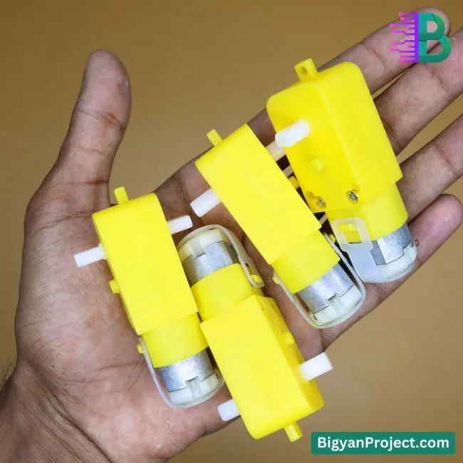 ১০০ RPM ৩-৬V ডুয়াল শাফট মোটর রোবোটিক্স ও DIY প্রজেক্টের জন্য