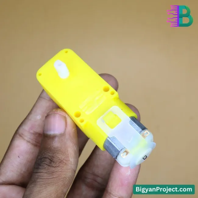 ১০০ RPM ৩-৬V ডুয়াল শাফট মোটর রোবোটিক্স ও DIY প্রজেক্টের জন্য