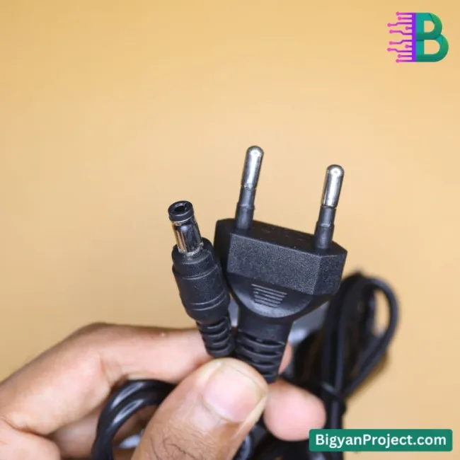 এডজাস্টেবল পাওয়ার সাপ্লাই ৩V-২৪V ৫A কিনুন এখনই