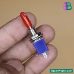 মিনি ON-OFF টগল সুইচ ৩ পিন ৬A ১২৫V কিনুন সহজে