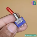 মিনি ON-OFF টগল সুইচ ৩ পিন ৬A ১২৫V কিনুন সহজে
