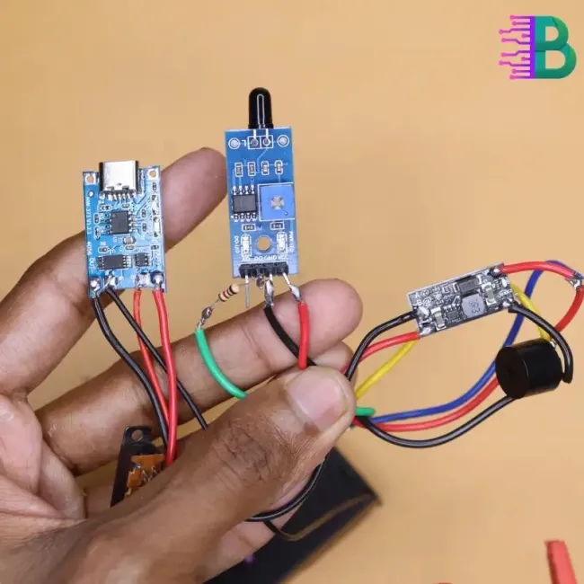 ফায়ার অ্যালার্ম প্রজেক্ট কম্বো প্যাক কিনুন - সায়েন্স ও ইলেকট্রনিক্স