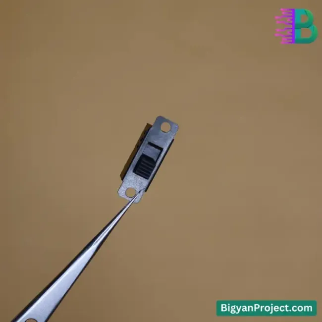 ৬ পিন স্লাইড সুইচ ৫০ ভোল্ট ০.৫ আ্যাম্পিয়ার DPDT কিনুন